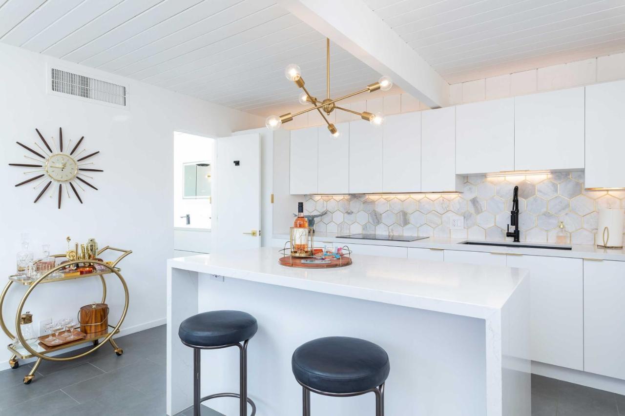 Mid-Century Palm Springs Bungalow With Patio! Luaran gambar